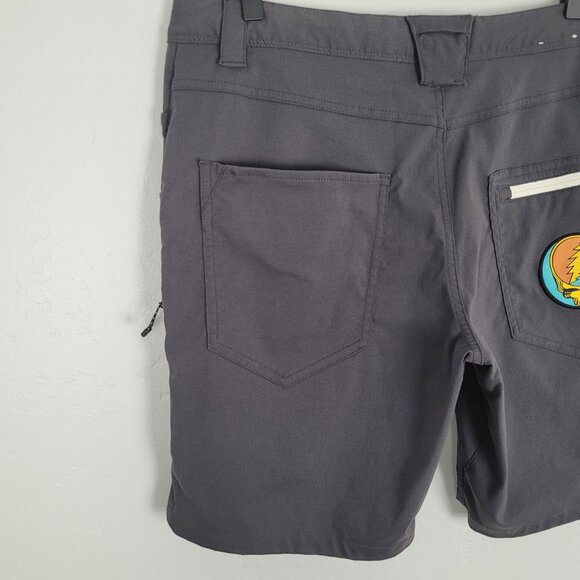 686 Everywhere Hybrid Short Grateful Dead Dark Gray Size 32 - Picture 4 of 13